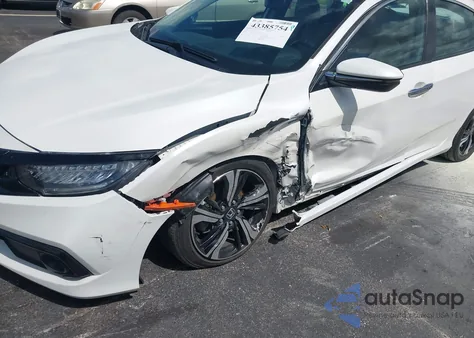 2016 Honda Civic Touring z USA, uszkodzony, nr VIN 19XFC1F92GE034567